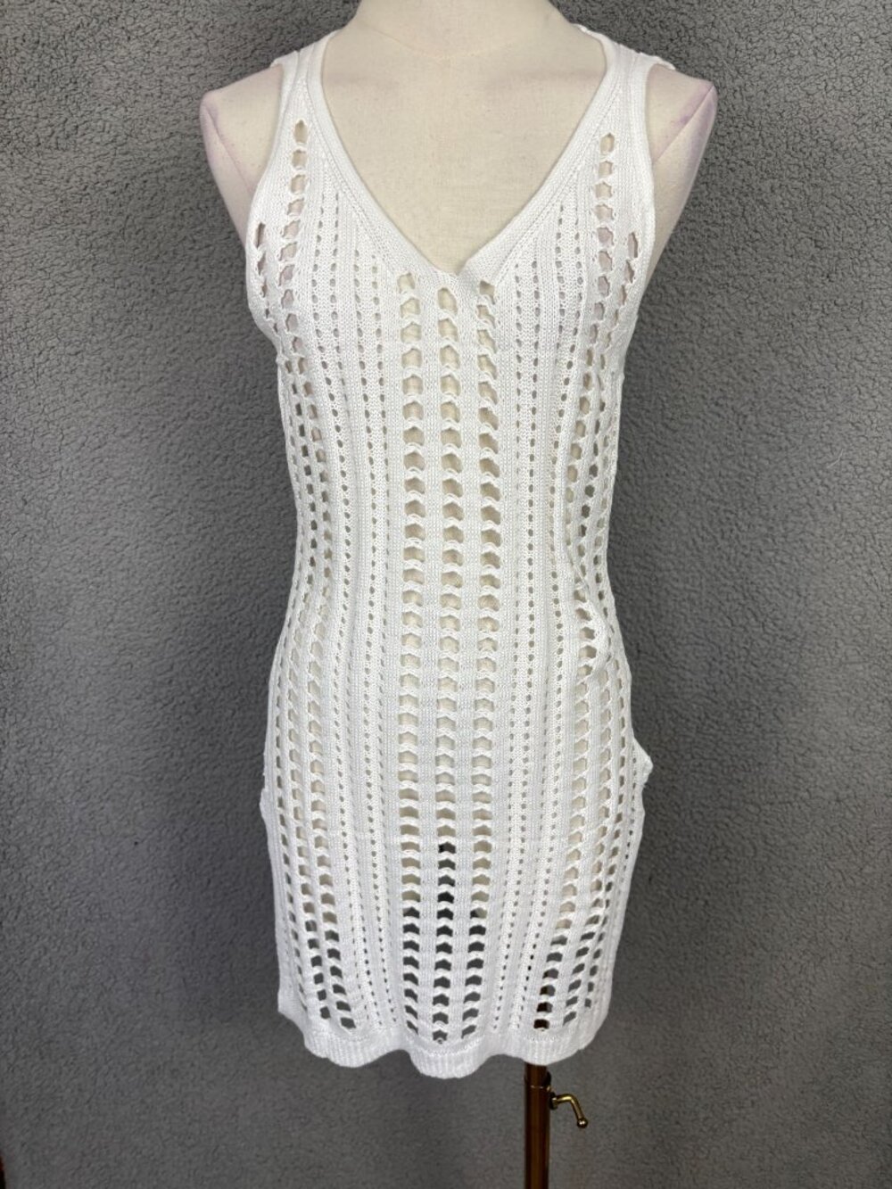 Bellelily Women's Swimsuit Cover Up Crochet Tank Dress White Size XS NWT's.